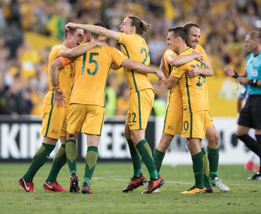 场边互相推 场边互相推